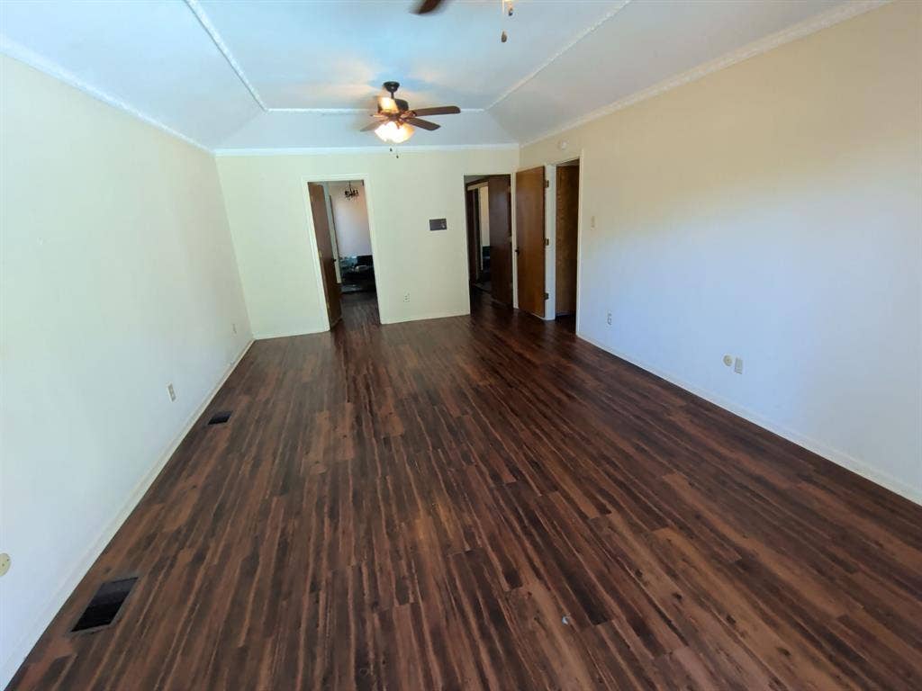 2311 Lakeside Drive, Arlington, TX 76013