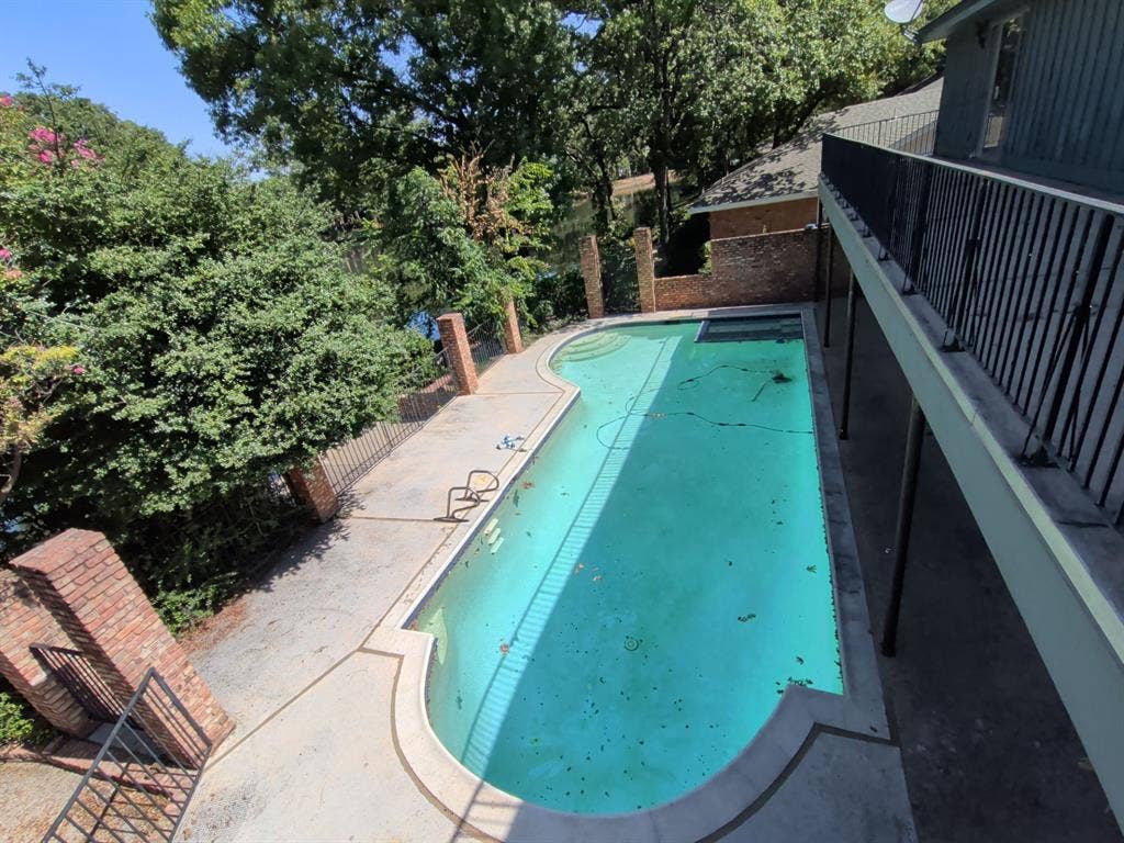 2311 Lakeside Drive, Arlington, TX 76013