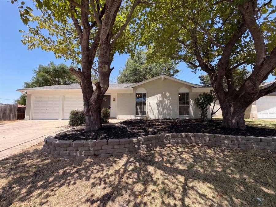 Property photo for 6601 Oaklawn Drive, Watauga, TX