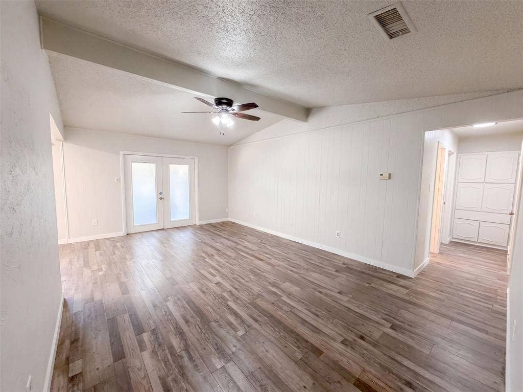 6601 Oaklawn Drive, Watauga, TX 76148 6601 Oaklawn Drive, Watauga, TX 76148