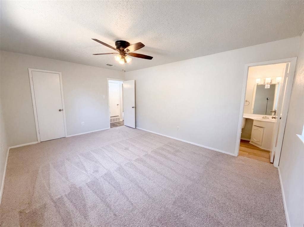 6601 Oaklawn Drive, Watauga, TX 76148 6601 Oaklawn Drive, Watauga, TX 76148