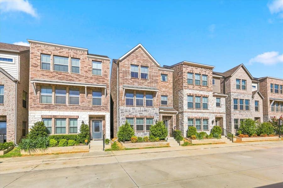 Property photo for 106 Settlers Way, Euless, TX