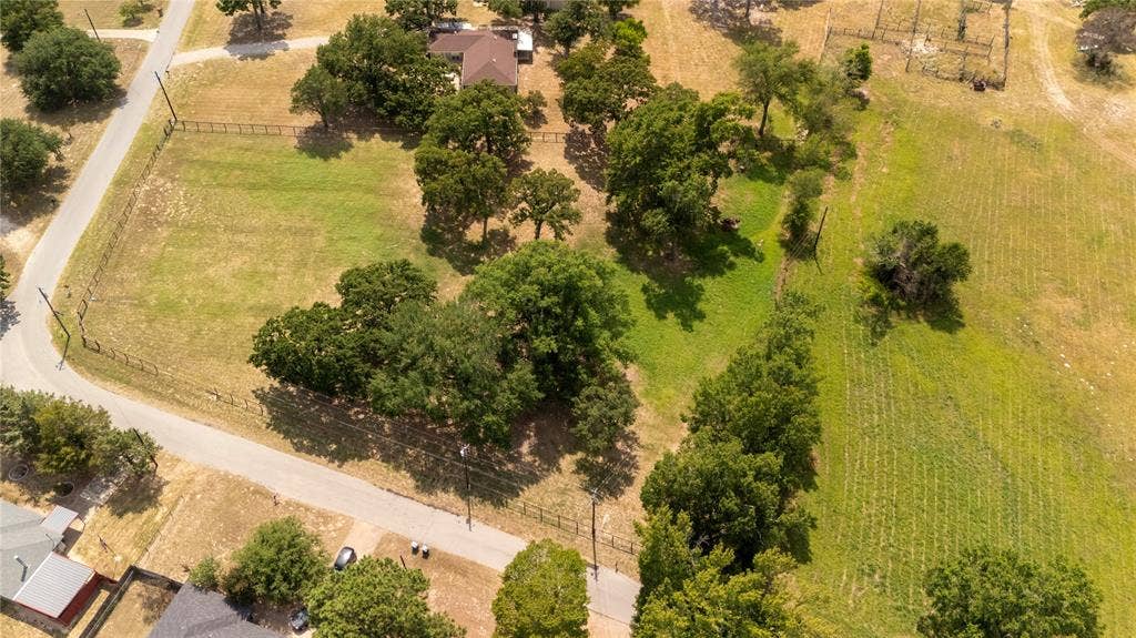 2301 Lakefront Shores Drive, Athens, TX 75752 2301 Lakefront Shores Drive, Athens, TX 75752