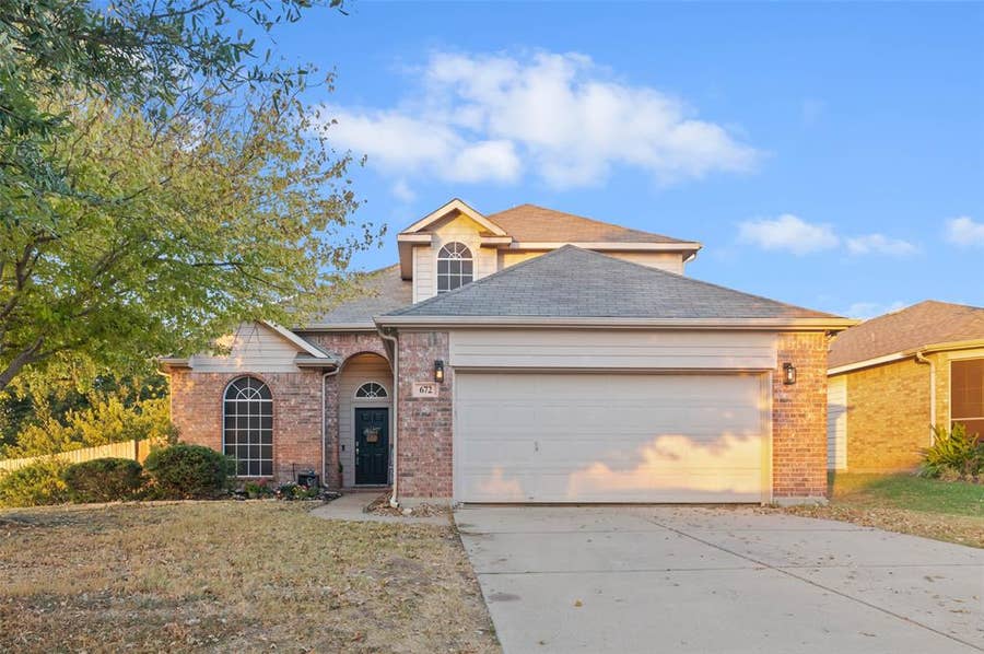 Property photo for 672 Rosario Lane, Fort Worth, TX