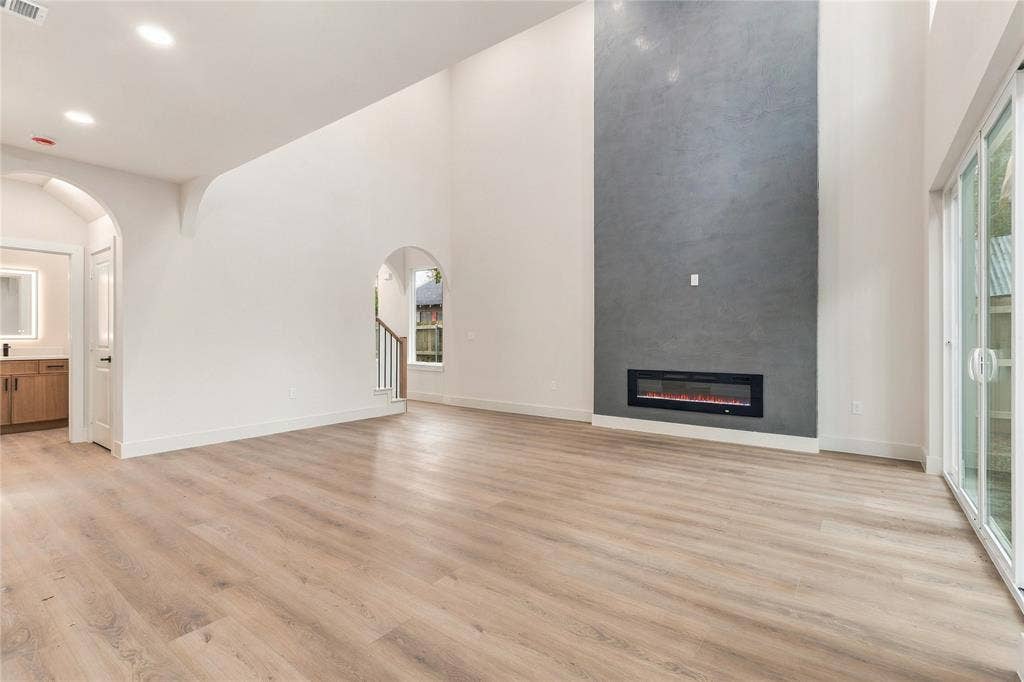 3914 Spence Street, Dallas, TX 75215 3914 Spence Street, Dallas, TX 75215