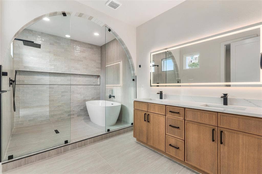 3914 Spence Street, Dallas, TX 75215 3914 Spence Street, Dallas, TX 75215