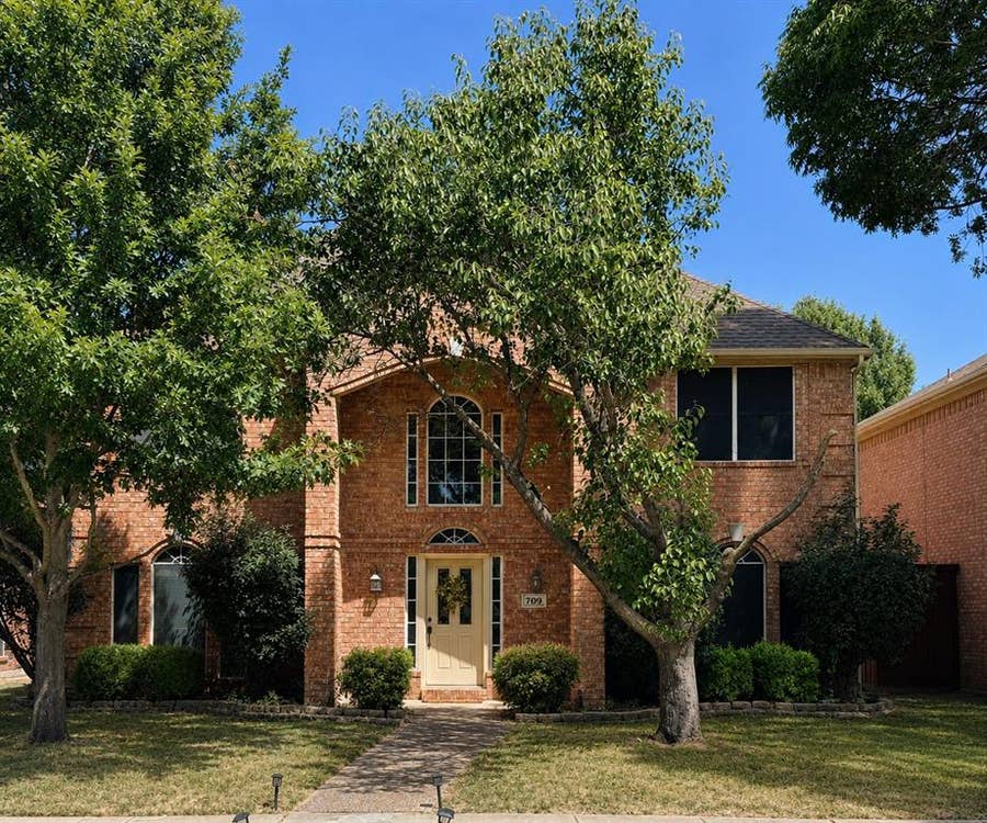 Property photo for 709 Ridgemont Drive, Allen, TX