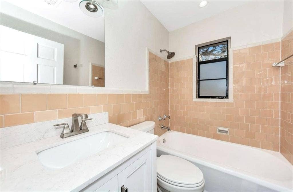 2753 El Tivoli Drive, Dallas, TX 75211 2753 El Tivoli Drive, Dallas, TX 75211