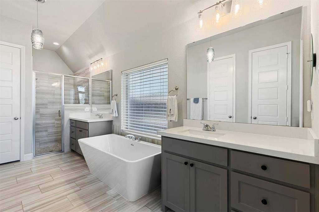 2825 Shane Drive, Midlothian, TX 76065 2825 Shane Drive, Midlothian, TX 76065