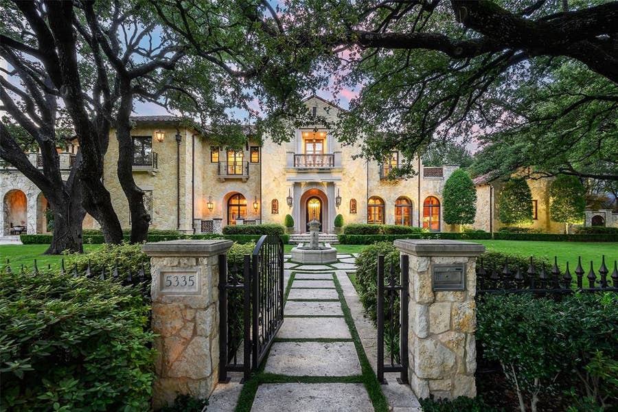 Property photo for 5335 Meaders Lane, Dallas, TX