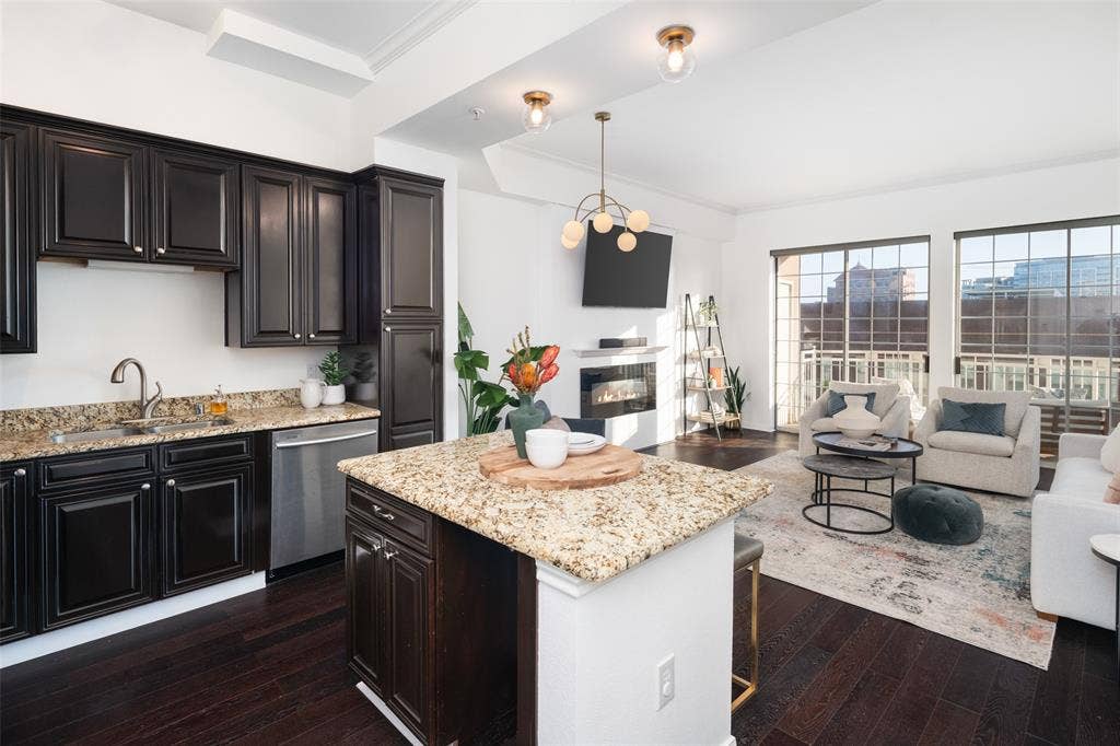3225 Turtle Creek Boulevard, #716, Dallas, TX 75219 3225 Turtle Creek Boulevard, #716, Dallas, TX 75219