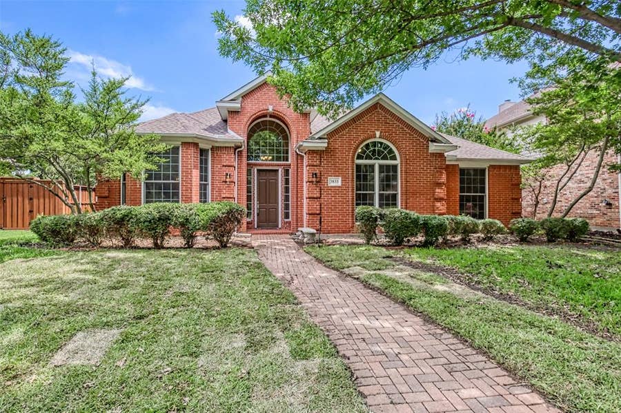Property photo for 3833 Stockport Drive, Plano, TX