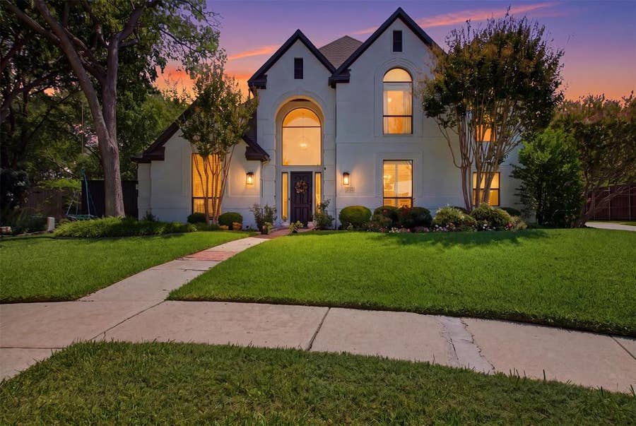 Property photo for 3016 Hallwell Drive, Plano, TX