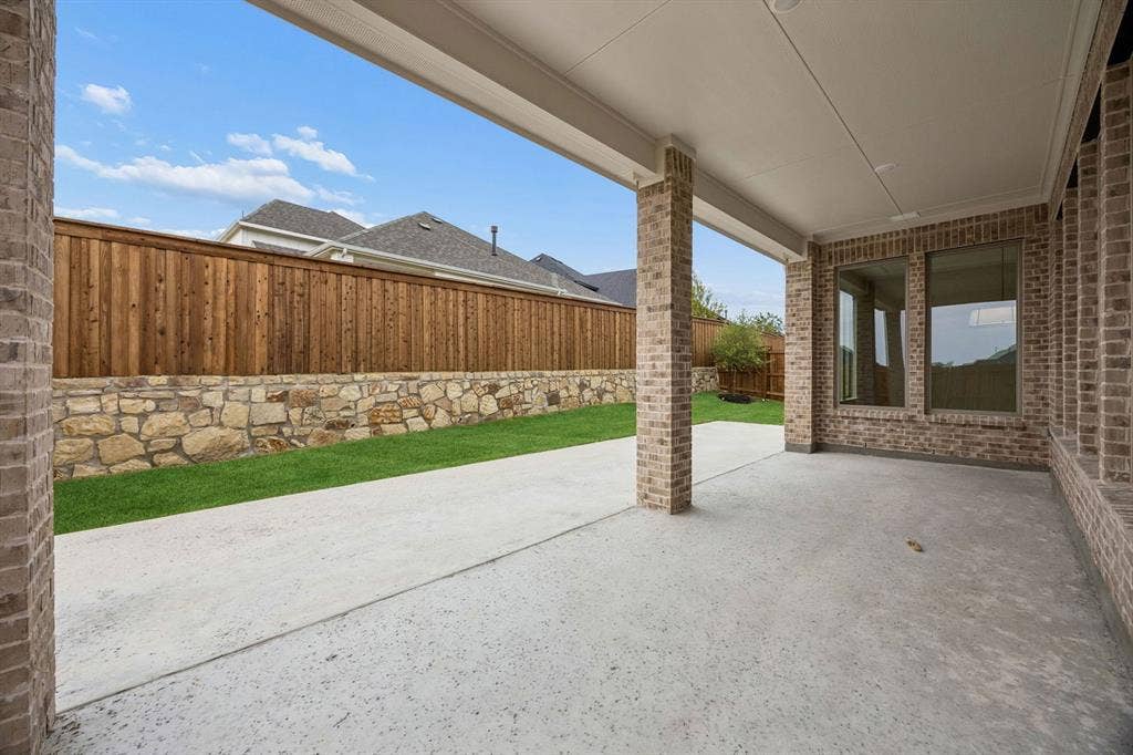 2800 Venetian Way, Celina, TX 75009 37-2800Venetian_037