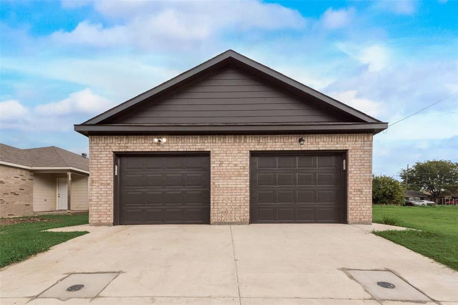 Property photo for 3153 Stag Road, Dallas, TX