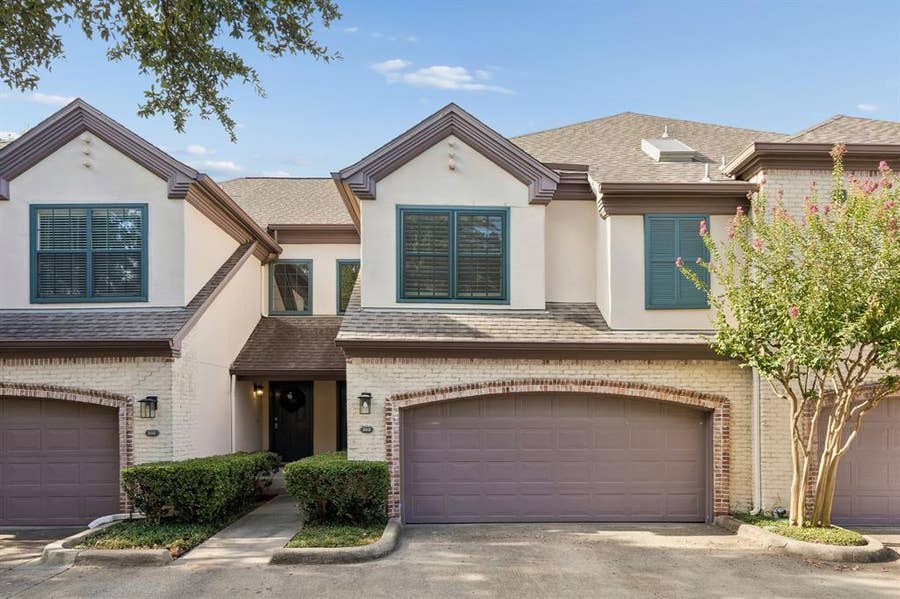 Property photo for 5950 Lindenshire Lane, #302, Dallas, TX
