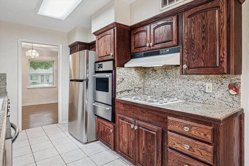 1725 Mapleton Drive, Dallas, TX 75228 1725 Mapleton Drive, Dallas, TX 75228