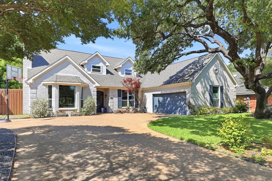 Property photo for 8814 Sanshire Avenue, Dallas, TX