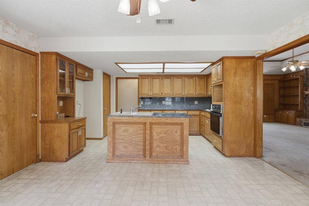 109 Clover Drive, Gun Barrel City, TX 75156 109 Clover Drive, Gun Barrel City, TX 75156