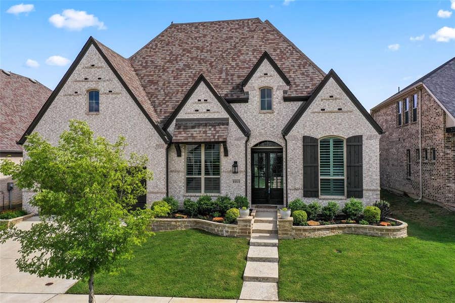 Property photo for 1113 12th Street, Argyle, TX