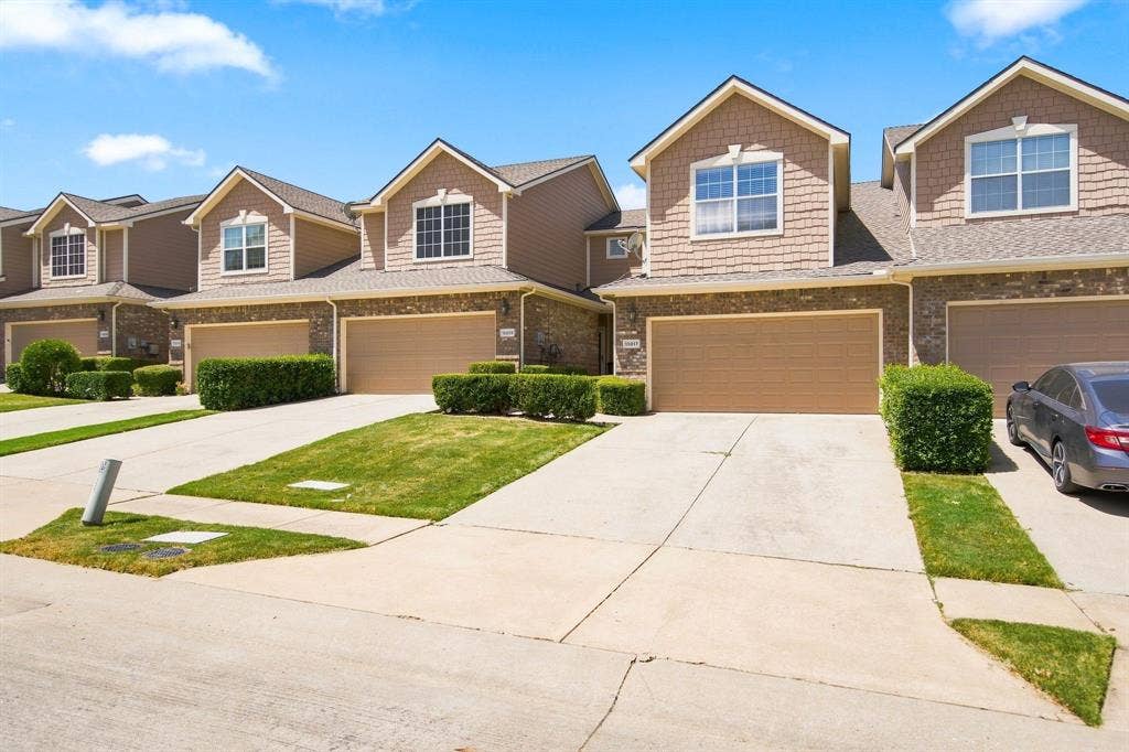 10017 Monastery Drive, Plano, TX 75025 10017 Monastery Drive, Plano, TX 75025