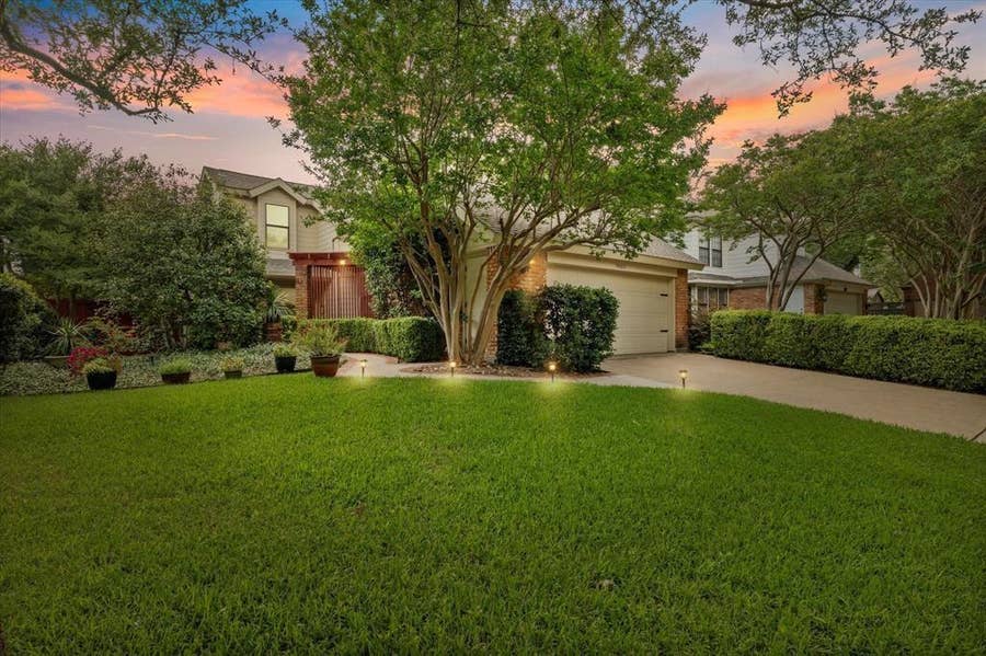 Property photo for 14683 Plage Lane, Addison, TX