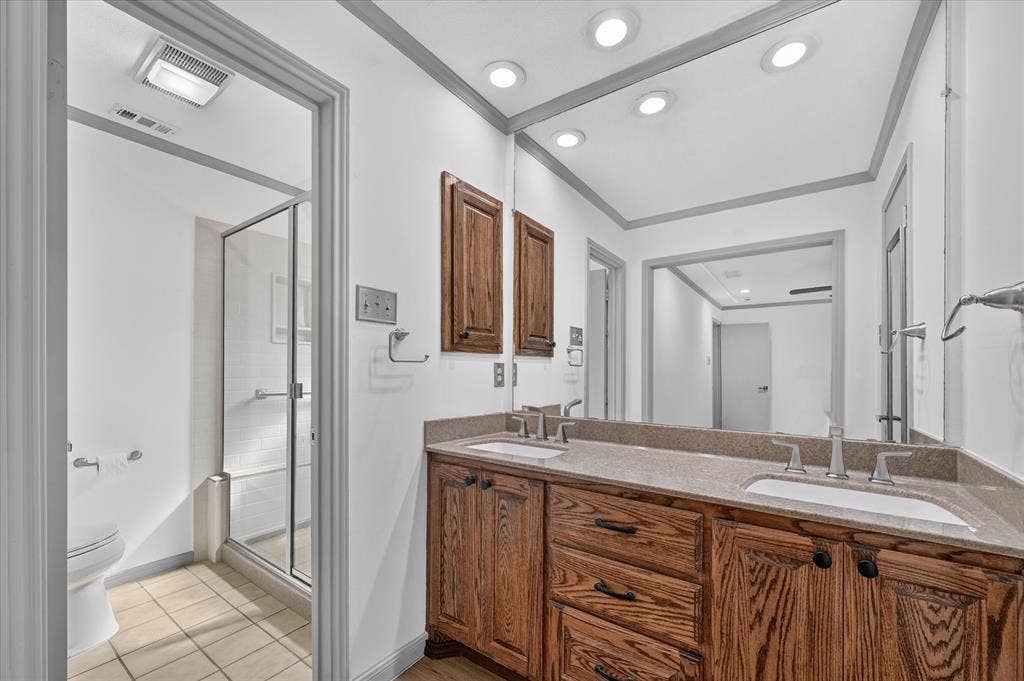 2516 Lawnview Drive, Carrollton, TX 75006