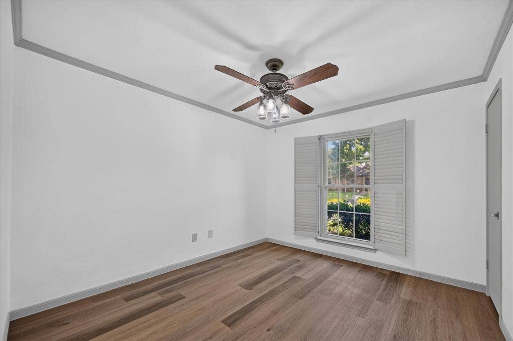 2516 Lawnview Drive, Carrollton, TX 75006