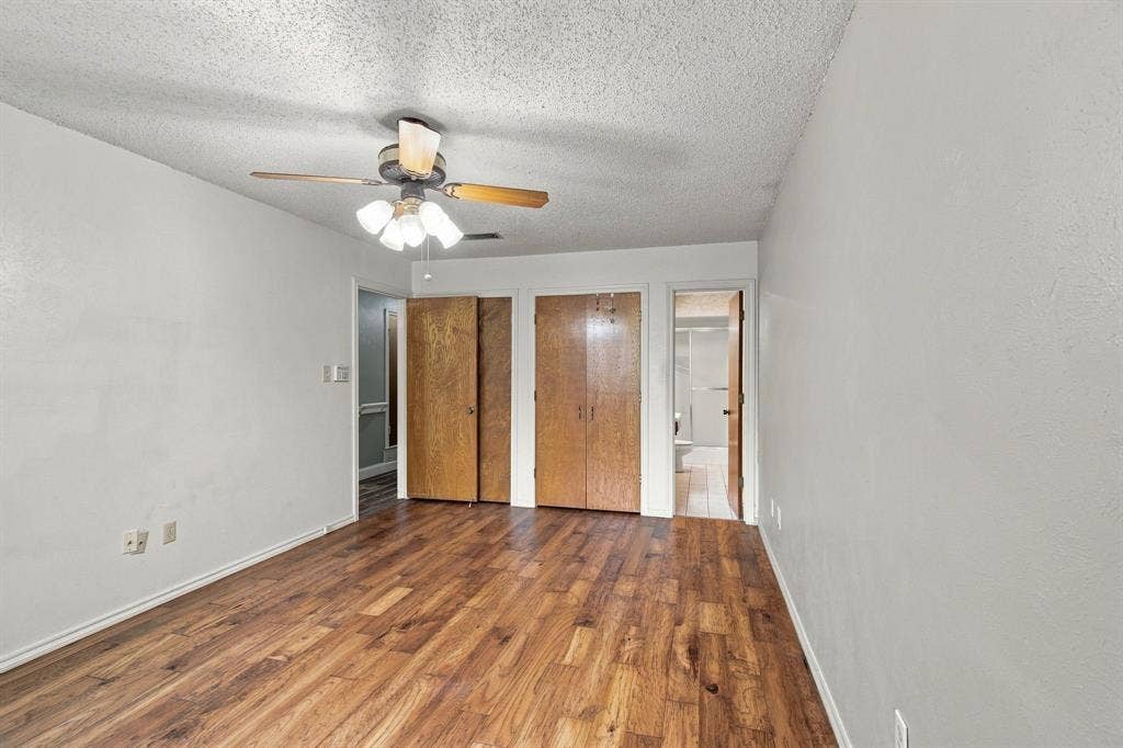 809 S Atkerson Lane, Euless, TX 76040 809 S Atkerson Lane, Euless, TX 76040