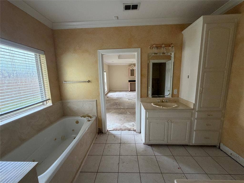 120 Burton Street, Longview, TX 75603 120 Burton Street, Longview, TX 75603