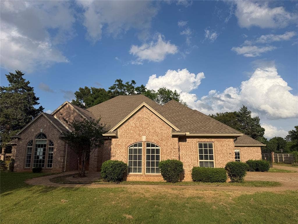 120 Burton Street, Longview, TX 75603 120 Burton Street, Longview, TX 75603