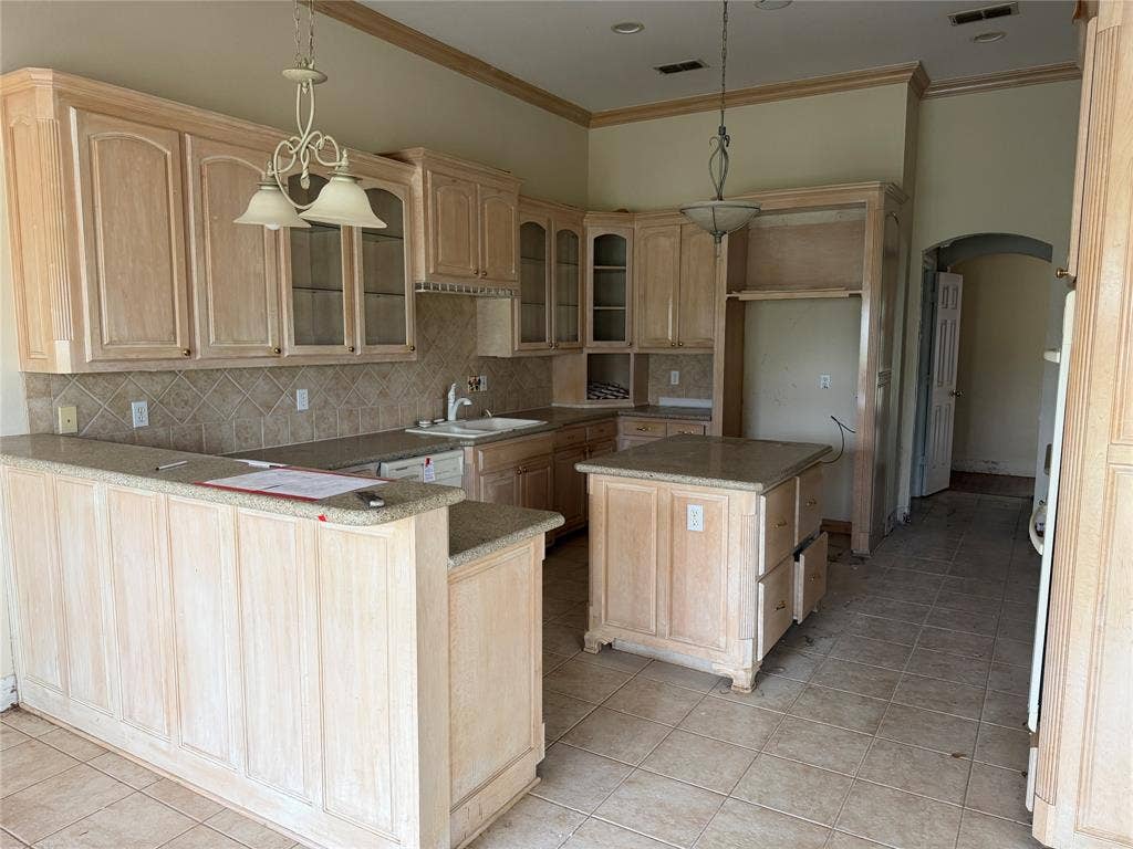 120 Burton Street, Longview, TX 75603 120 Burton Street, Longview, TX 75603