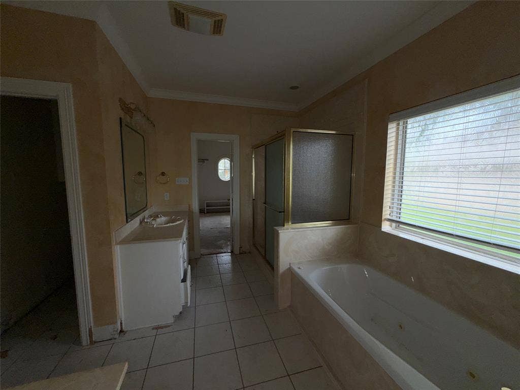 120 Burton Street, Longview, TX 75603 120 Burton Street, Longview, TX 75603