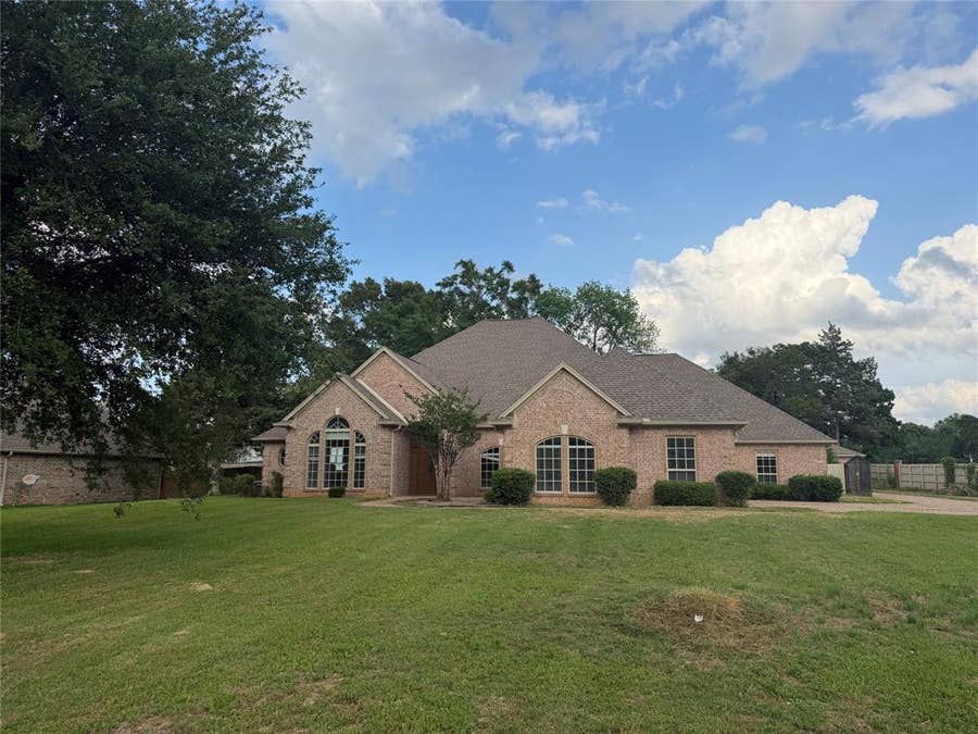 Property photo for 120 Burton Street, Longview, TX