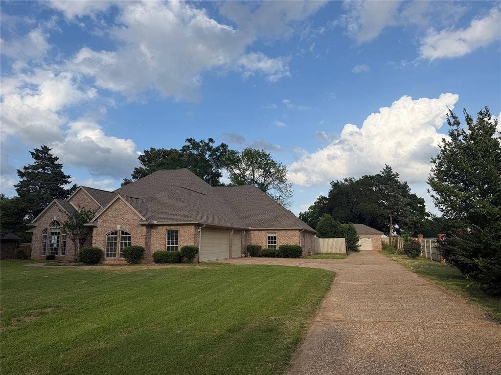 120 Burton Street, Longview, TX 75603 120 Burton Street, Longview, TX 75603