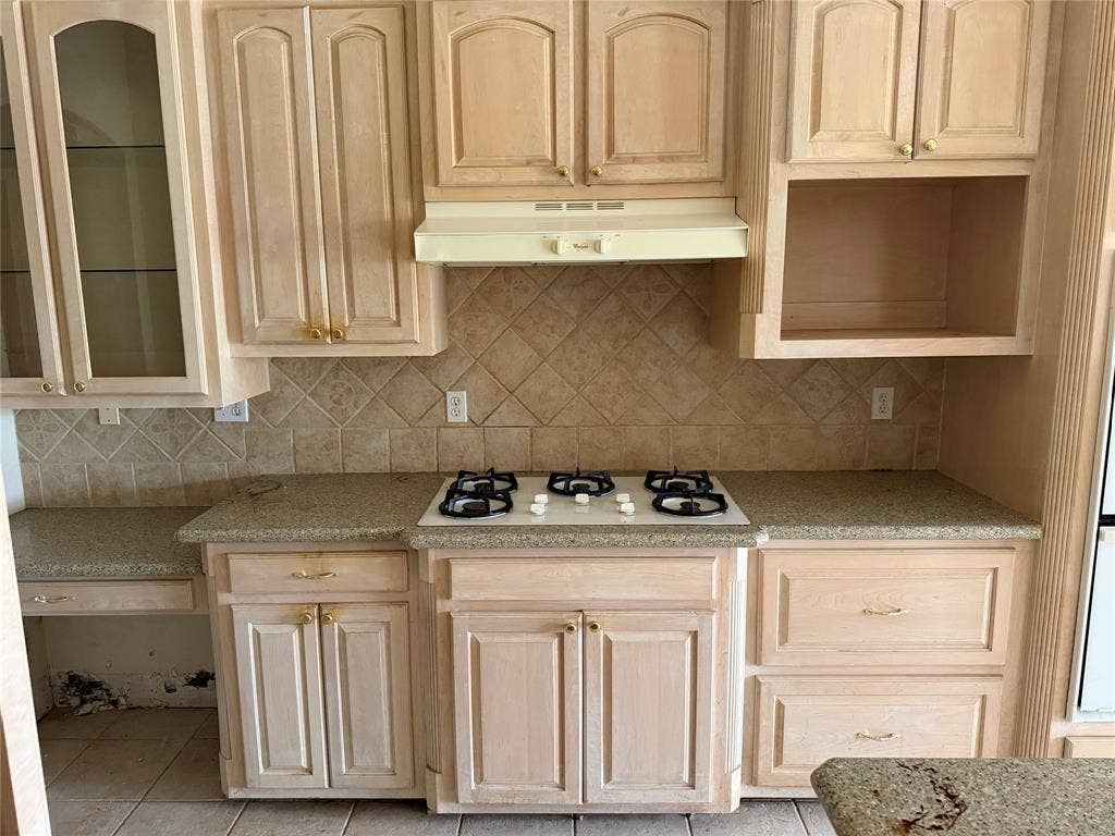 120 Burton Street, Longview, TX 75603 120 Burton Street, Longview, TX 75603