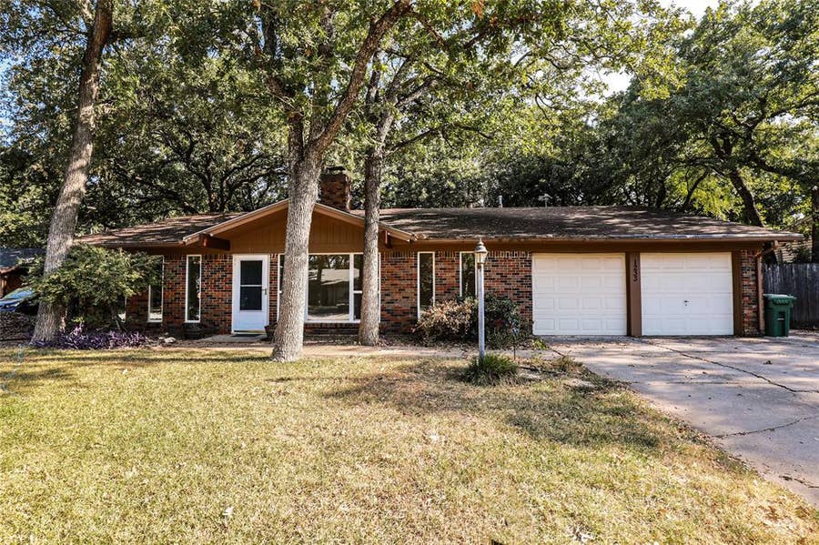 Property photo for 1233 Kathryn Street, Hurst, TX