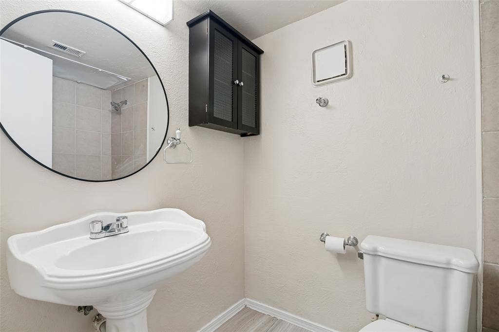 4606 Chaha Road, #202, Garland, TX 75043 4606 Chaha Road, #202, Garland, TX 75043