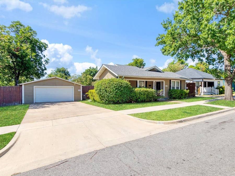 Property photo for 3024 Purington Avenue, Fort Worth, TX