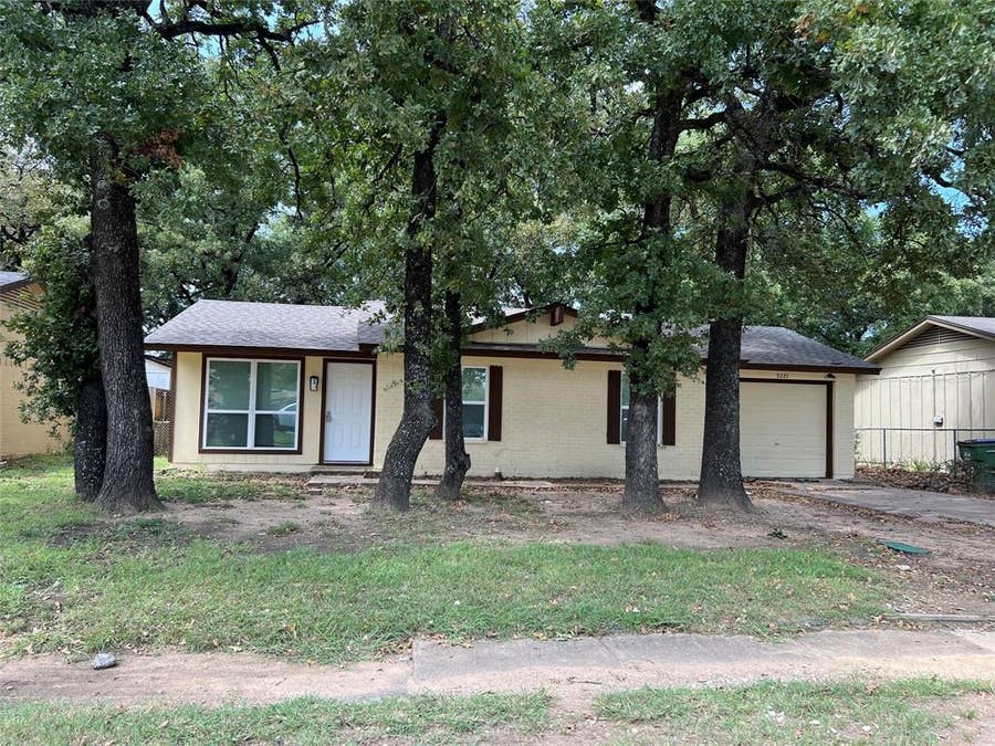 Property photo for 3221 Forestdale Lane, Balch Springs, TX