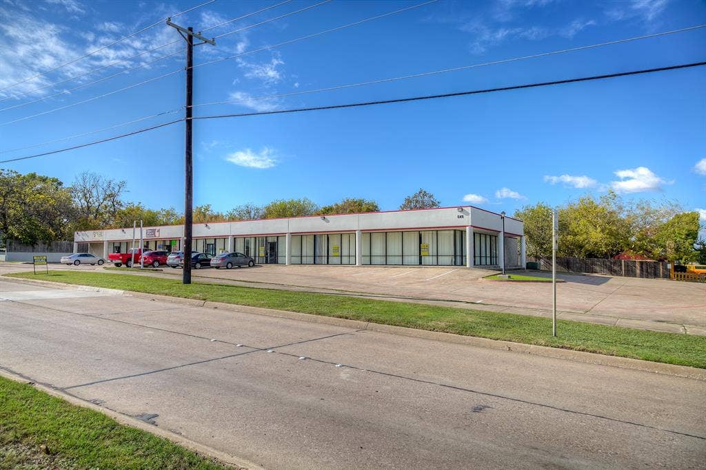 545 Rowlett Road, Garland, TX 75043 View of building exterior