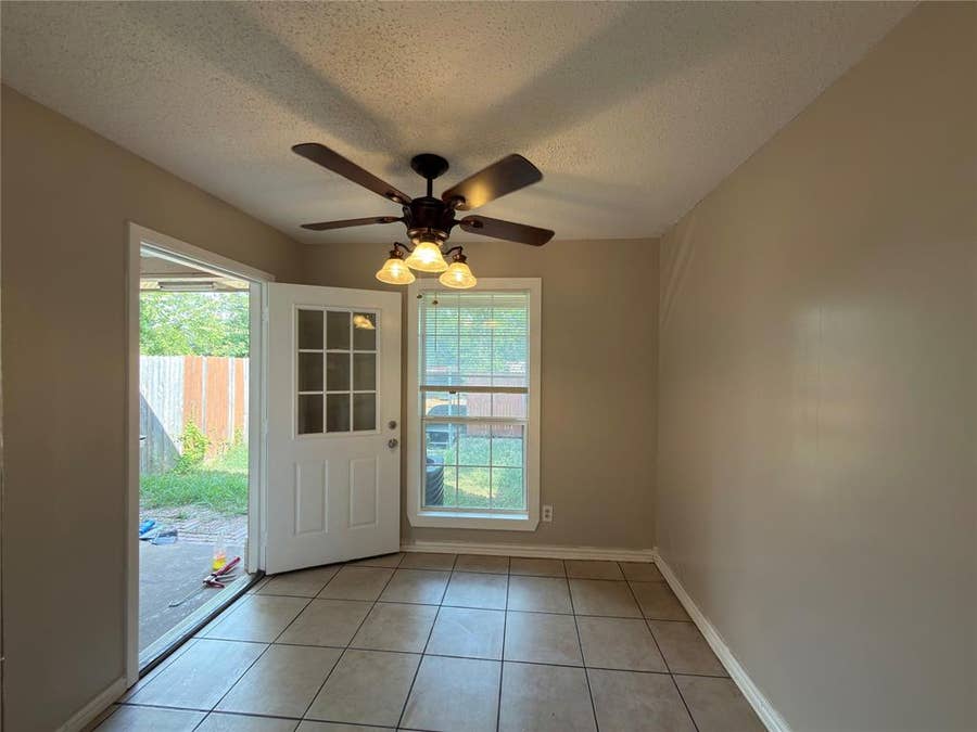 Property photo for 358 Valley Park Drive, Garland, TX