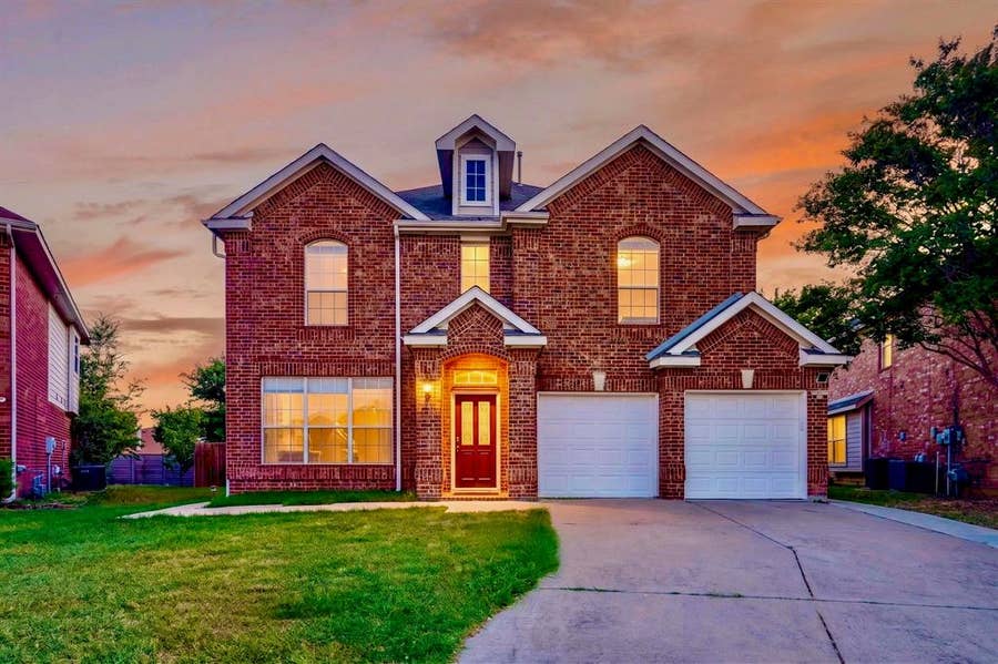 Property photo for 4304 Harpers Ferry Drive, Grand Prairie, TX