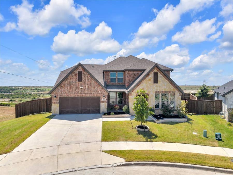 Property photo for 5884 Turner May Drive, Fort Worth, TX