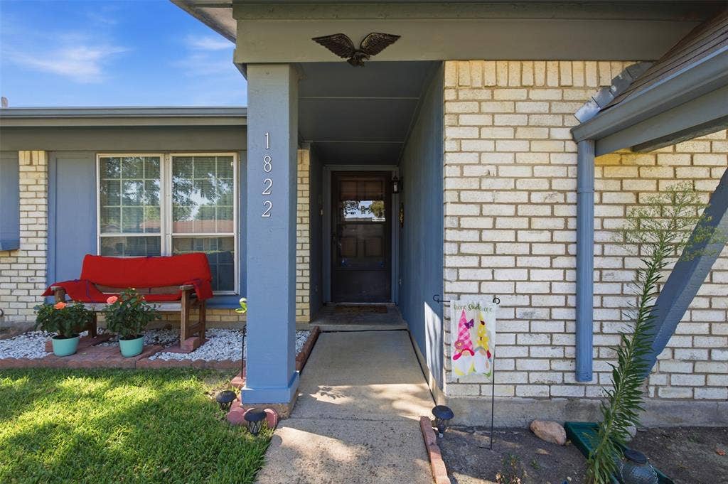 1822 Caldwell Drive, Garland, TX 75041 Front Entrance