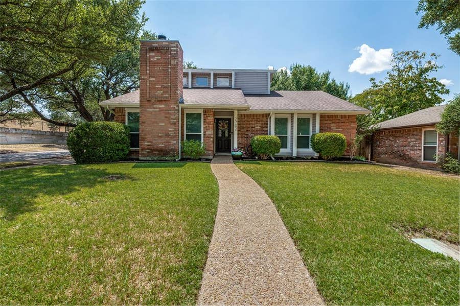 Property photo for 2702 Duval Drive, Dallas, TX