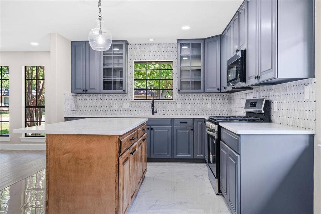 2208 Newcastle Circle, Plano, TX 75075 2208 Newcastle Circle, Plano, TX 75075