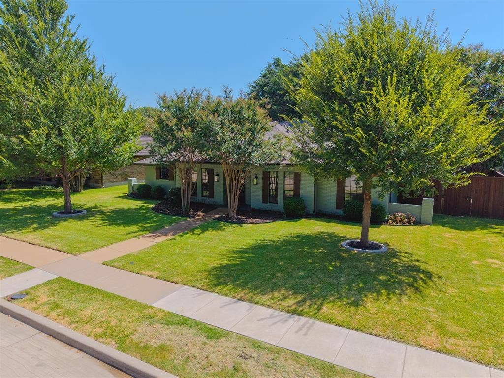 2208 Newcastle Circle, Plano, TX 75075 2208 Newcastle Circle, Plano, TX 75075