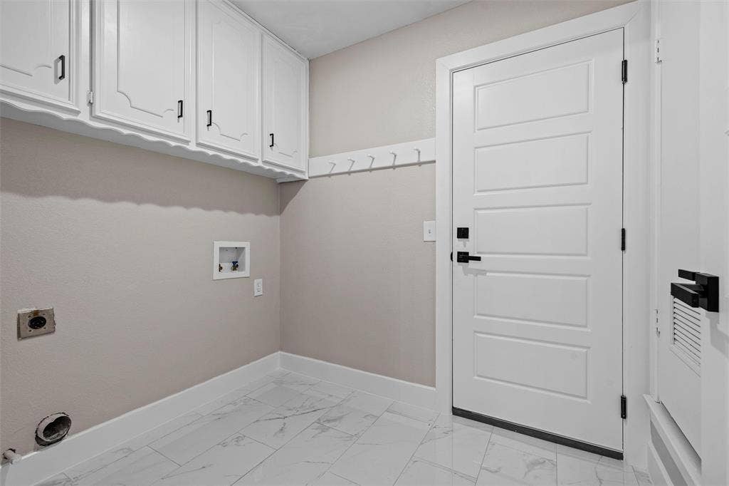 2208 Newcastle Circle, Plano, TX 75075 2208 Newcastle Circle, Plano, TX 75075
