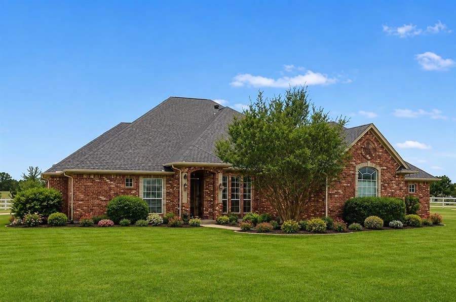 Property photo for 1908 Meadow Springs Drive, Haslet, TX